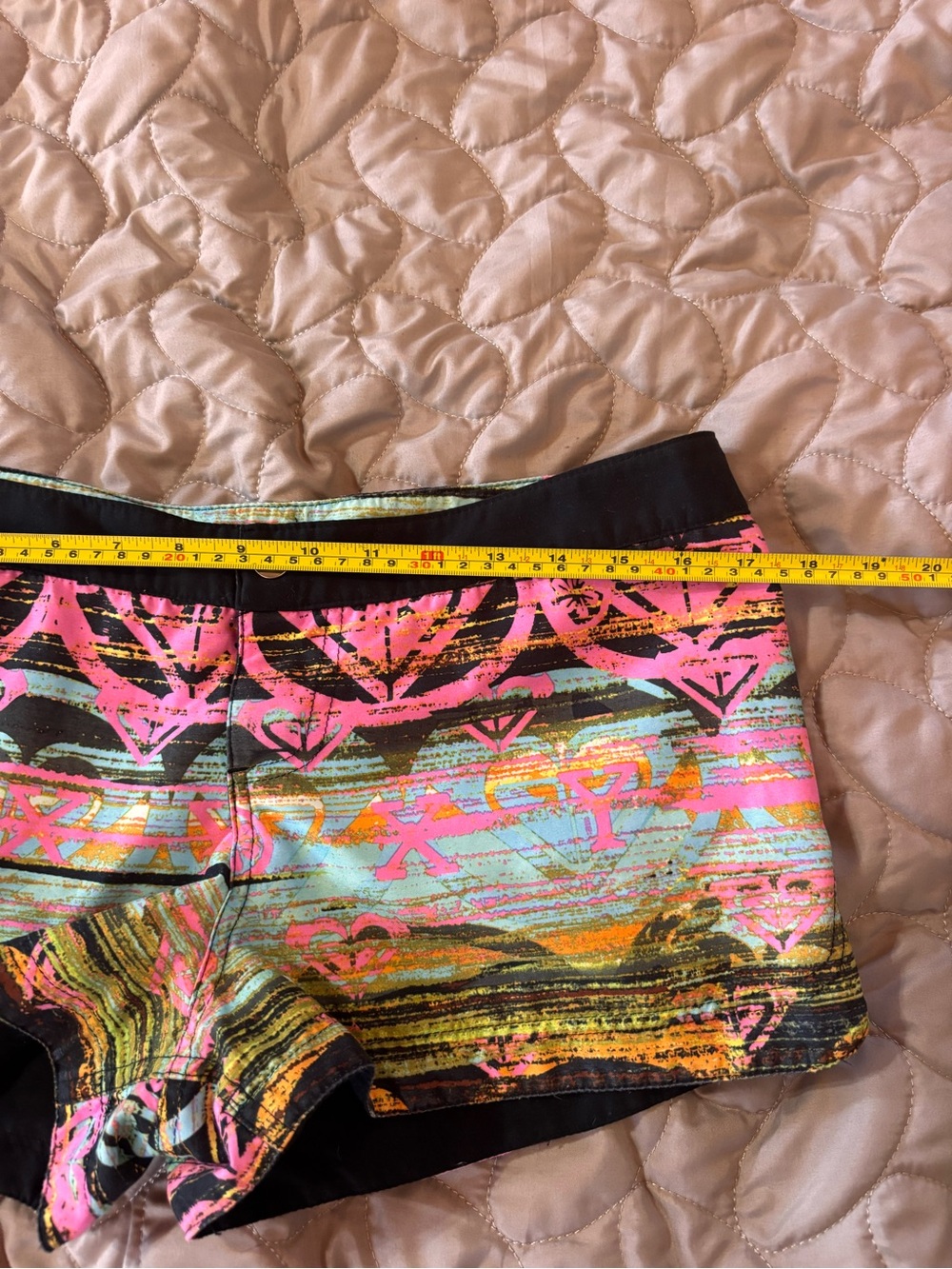 Women’s Reversible Roxy Board Shorts - Picture 3 of 4